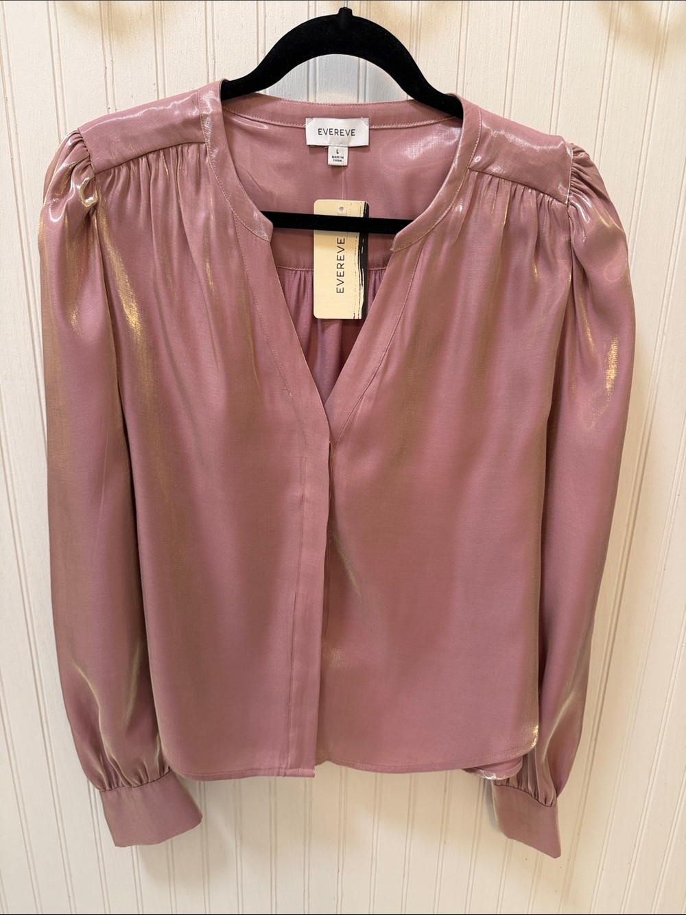 Evereve Shimmery Mauve Satin V-Neck Blouse large